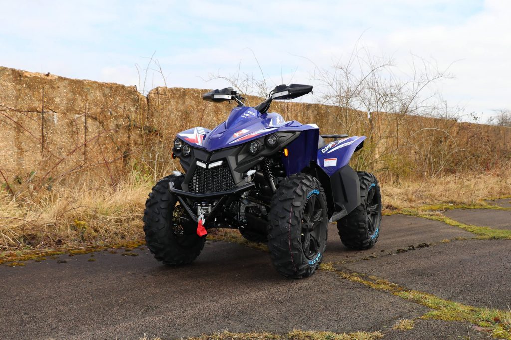 SMC MBX 850 Blue Lifestyle Shot